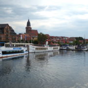 Waren an der Müritz vom Schiff gesehen